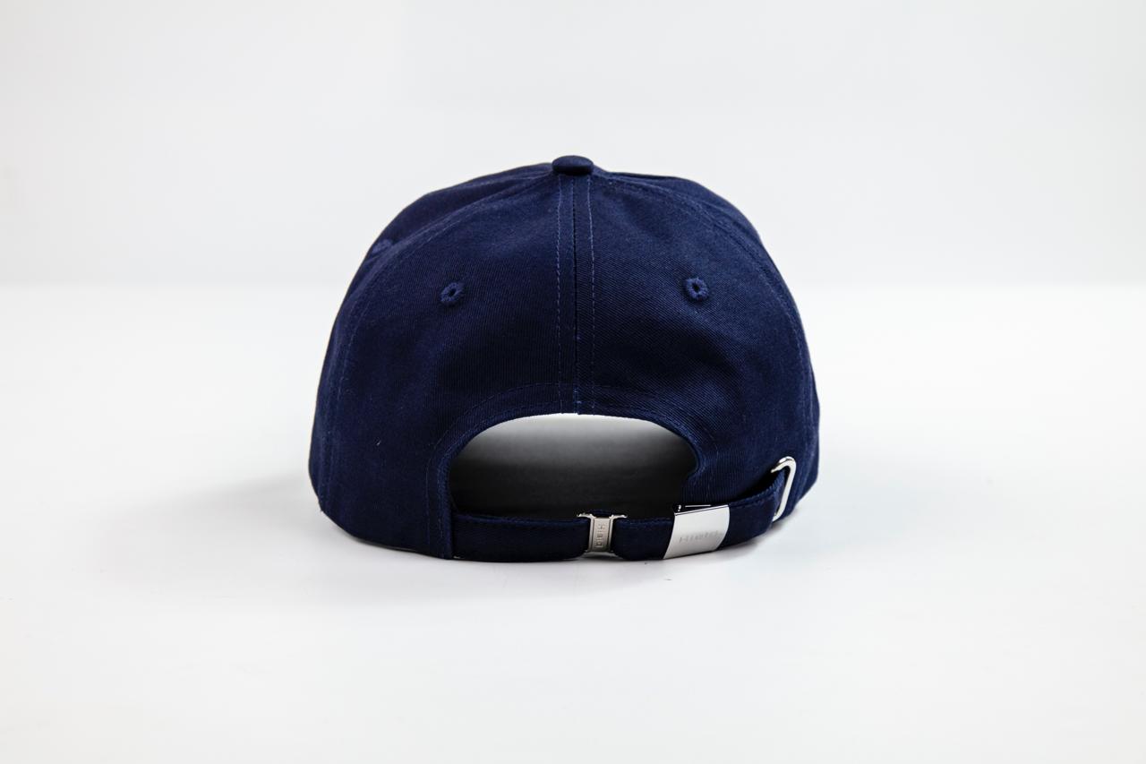 
                  
                    Cap H
                  
                
