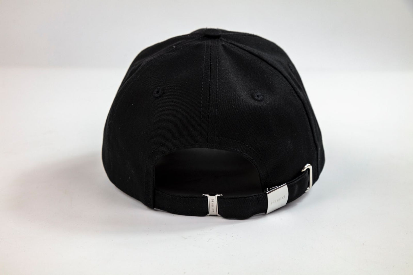 
                  
                    Cap H
                  
                
